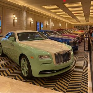 Meet your Posher, Sopheak